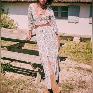 Sézane Bonnie Floral Tiered Maxi Dress | Sz 38 (US 6) | Botanic Garden White